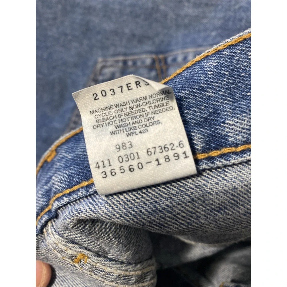 Y2K 01 Levis 560 Men's Blue Jean Shorts Loose Fit Y2K Size 38 Skater - Picture 6 of 6